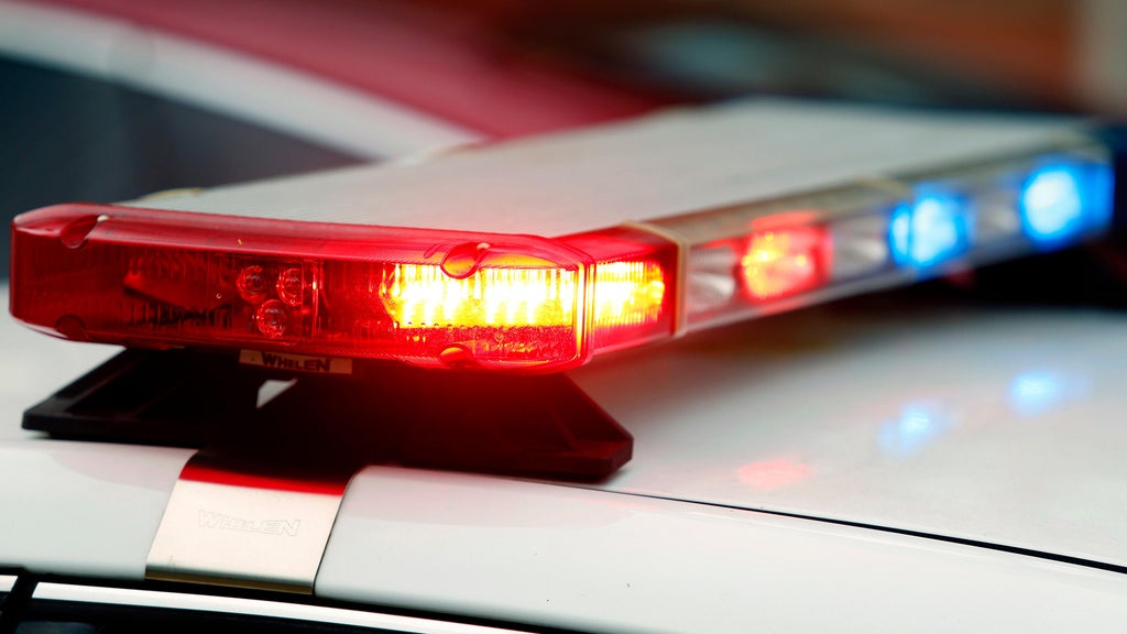 Man arrested after Fairfield home invasion robbery involving shotgun, police say โ CBS Bay Area (KPIX), Atherton Dining news