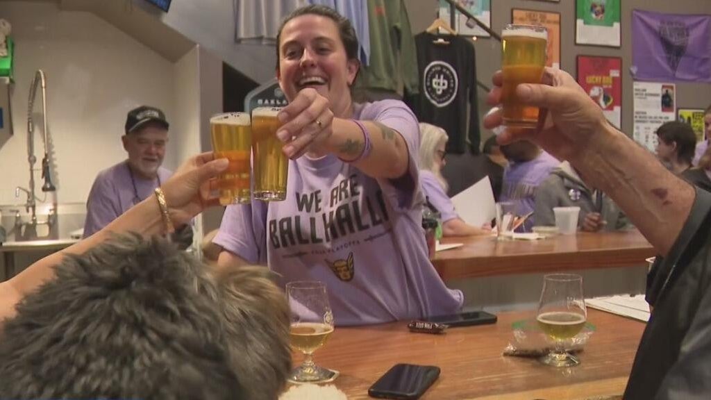 Valkyries fans pack Oakland bar to cheer on team as playoff series shifts to Atlanta — CBS Bay Area (KPIX), Atherton Dining news