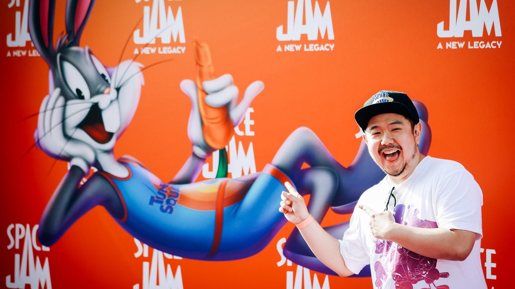 Eric Bauza, actor who voiced Bugs Bunny, Daffy Duck and other cartoon characters, dies at 46 — Atherton Arts news