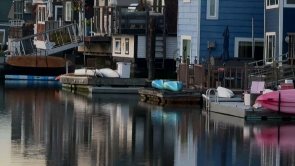 Record high tides putting Sausalito house boat community in precarious position — Atherton Technology news