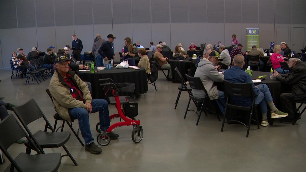 Minnesota veterans receiving claims assistance, health exams at clinic — WCCO / CBS Minnesota, Atherton Arts news