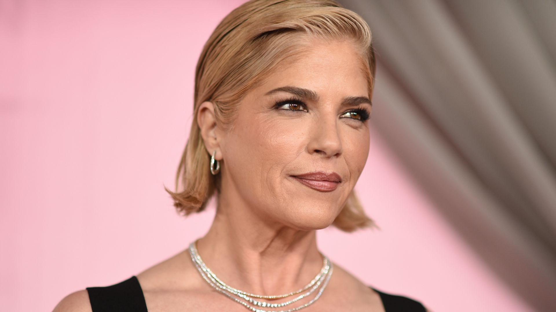 Selma Blair arraigned after alleged altercation on Delta flight, bail set at $20K
       — ABC 7 Bay Area, Atherton Community news