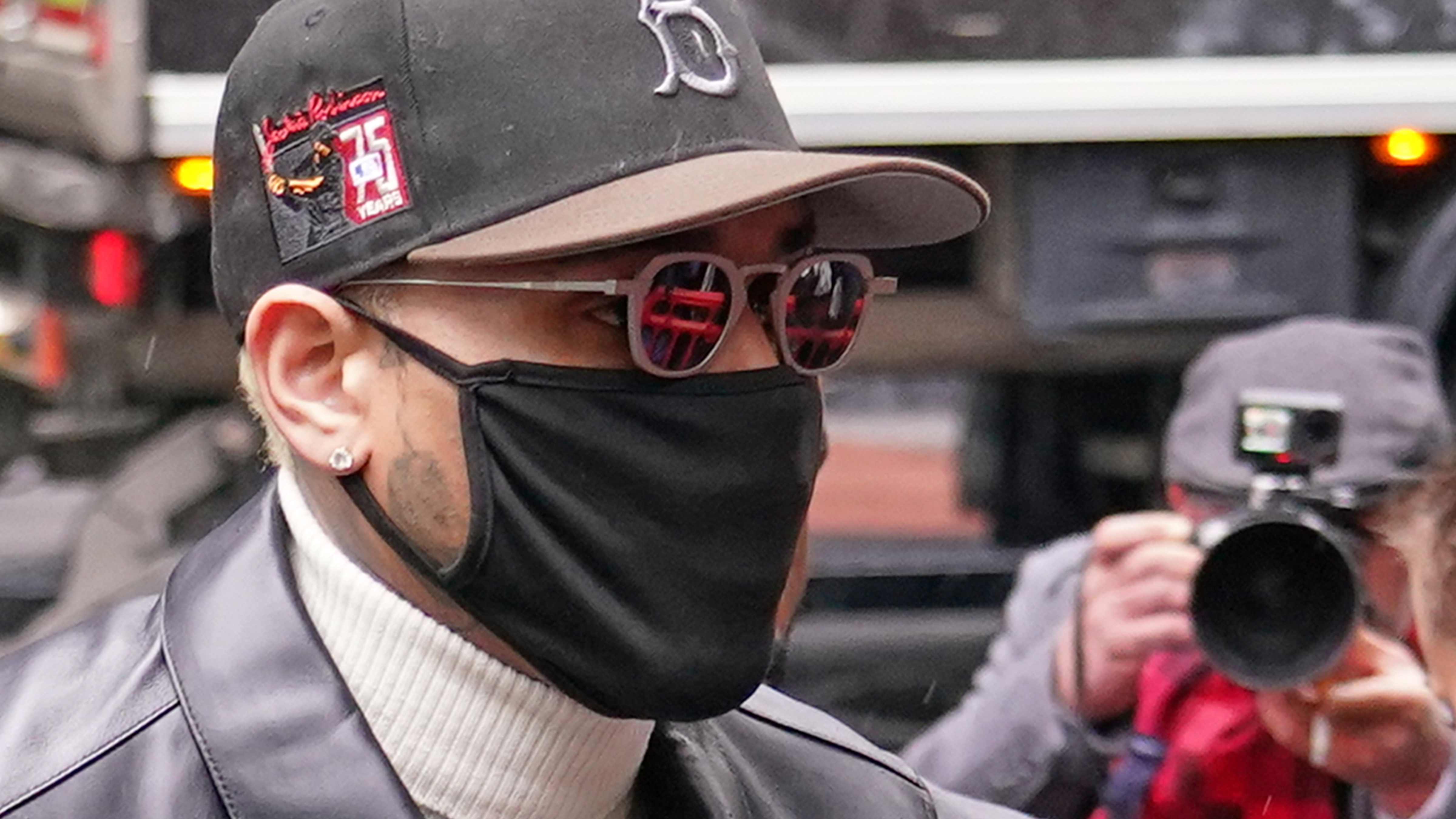 Chris Brown avoids prison time for brawling at a London nightclub

       — ABC 7 Bay Area, Atherton Community news
